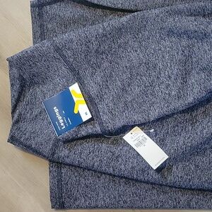 Old Navy High-Rise 7/8 ankle cloud + leggings